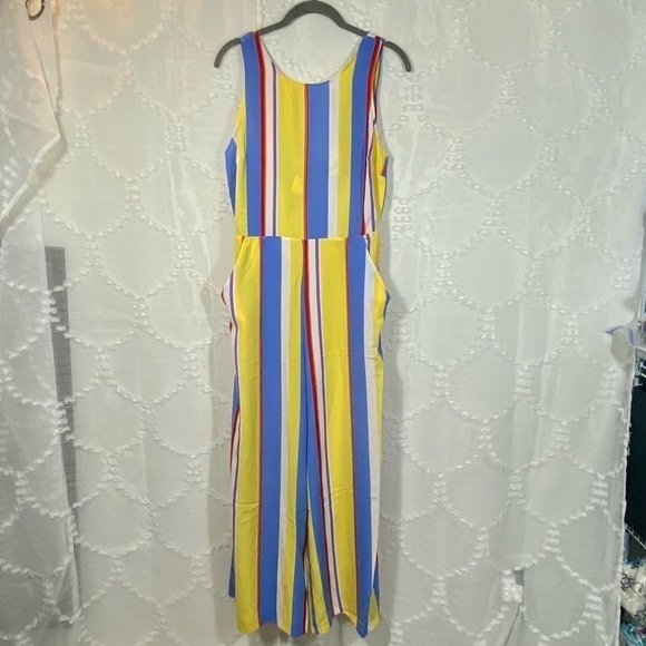 NWOT Lush striped culotte jumpsuit size M - Picture 1 of 8